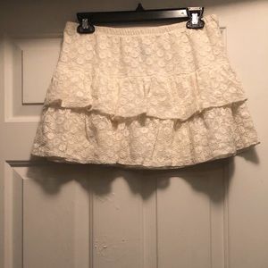 COPY - Size medium white eyelet lace pattern mini skirt